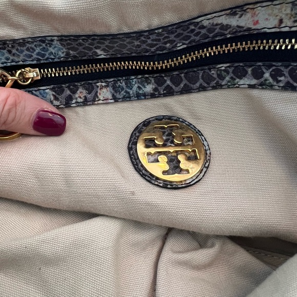 Tory Burch Snakeskin Shoulder Bag - Picture 14 of 15